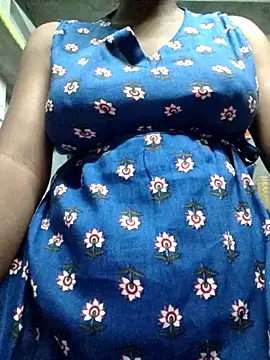 rituporna2004 online show from July 7, 2026, 2:32 pm