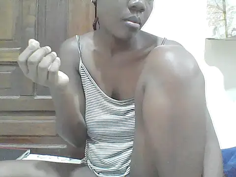 Ebony Sweetcandy online show from April 11, 2026, 7:07 pm