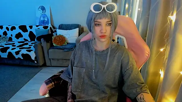 Ledy WWWII online show from January 21, 2025, 2:05 pm