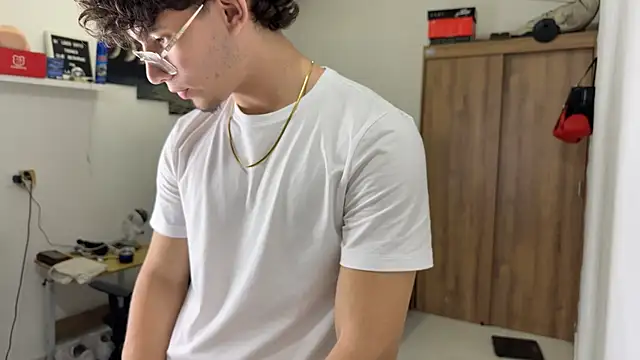 Snapshot of Kisan_Smith chatting on November 13, 2025, 1:15 am Kisan Smith online show from November 13, 2025, 1:15 am