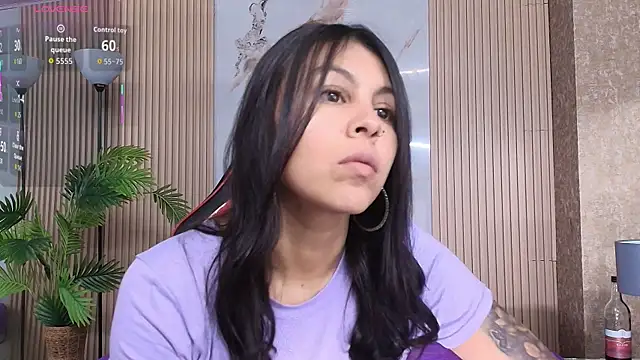 Juliet Nasty online show from November 27, 2025, 11:45 am