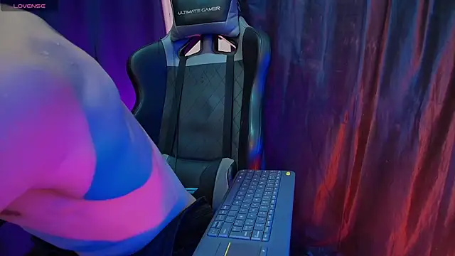 sexyboycolombi4 online show from December 19, 2025, 7:54 pm