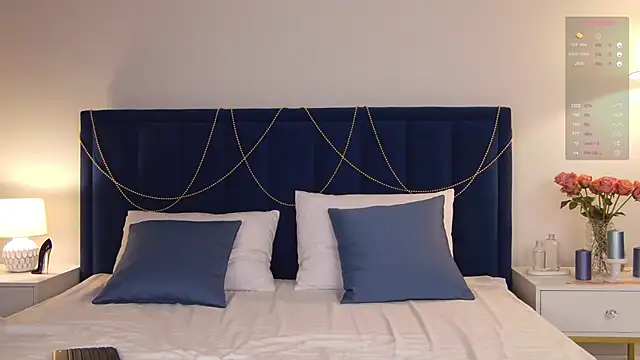 MilaDemies online show from January 11, 2025, 4:48 am