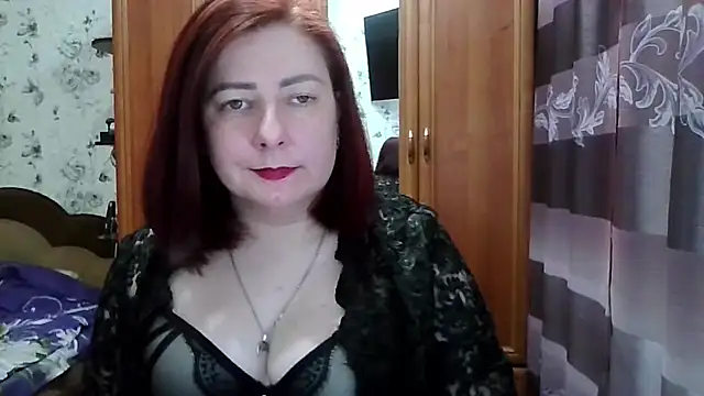 SophieNightAh online show from February 9, 2026, 3:27 pm