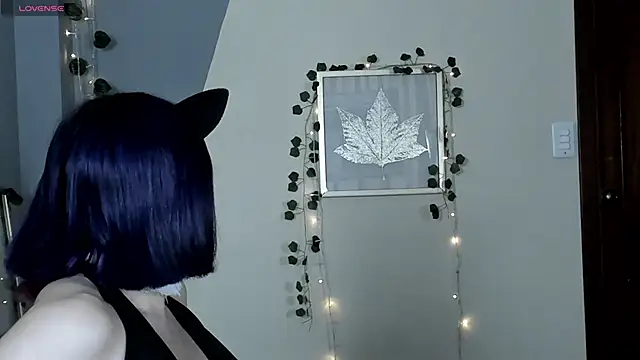 Snapshot of BlueBerry____ chatting on November 12, 2025, 6:41 pm BlueBerry online show from November 12, 2025, 6:41 pm