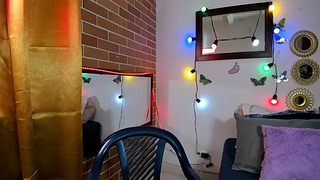 Snapshot of maja_hills chatting on February 22, 2025, 5:35 pm maja hills online show from February 22, 2025, 5:35 pm