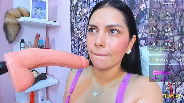 evelinn belen online show from October 28, 2025, 11:25 am