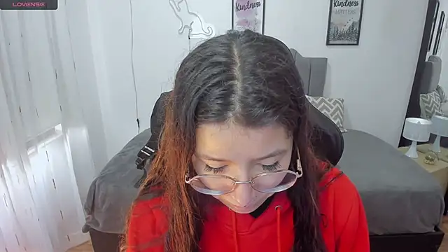 Snapshot of Amy_joones chatting on November 4, 2025, 1:54 pm Amy joones online show from November 4, 2025, 1:54 pm