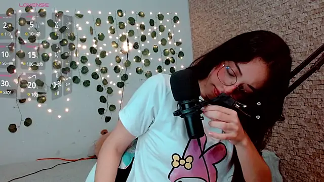 emma unu online show from January 14, 2025, 2:50 am