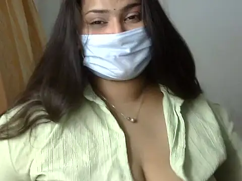 cutelady65 online show from May 17, 2026, 1:29 pm