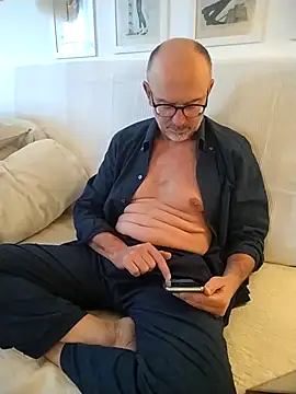 MadProfessor online show from March 4, 2025, 1:28 pm