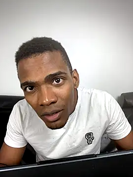 Lonelyfetishguy online show from September 30, 2025, 9:09 pm