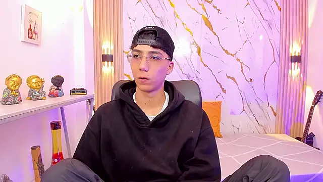 Nikolay Gregori online show from February 3, 2026, 3:48 am