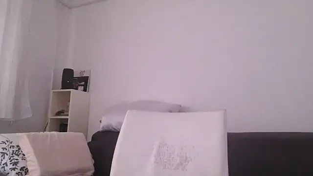 fragrance72 online show from October 23, 2025, 10:03 am