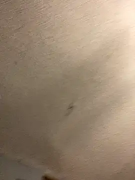 Snapshot of Miguel16i chatting on December 28, 2024, 2:01 am Miguel16i online show from December 28, 2024, 2:01 am