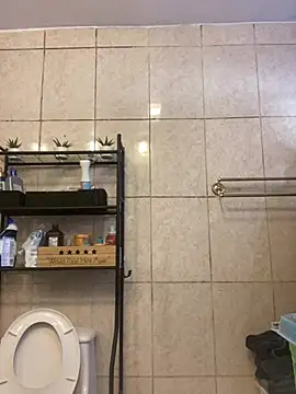 Snapshot of Miguel16i chatting on January 27, 2025, 10:06 pm Miguel16i online show from January 27, 2025, 10:06 pm