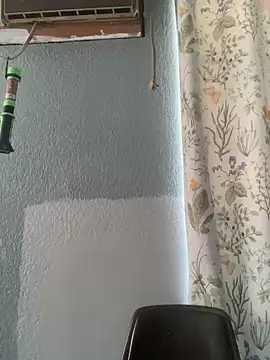 Snapshot of Miguel16i chatting on March 3, 2025, 12:48 am Miguel16i online show from March 3, 2025, 12:48 am