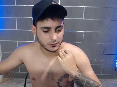 xxxxhotxoxo online show from June 4, 2026, 4:57 pm
