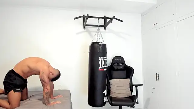 dan01  online show from December 21, 2025, 1:18 pm