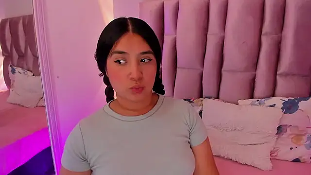 Snapshot of NikyBrookss chatting on January 13, 2026, 2:28 am NikyBrookss online show from January 13, 2026, 2:28 am