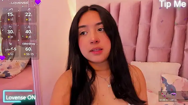 Snapshot of NikyBrookss chatting on February 25, 2026, 1:32 pm NikyBrookss online show from February 25, 2026, 1:32 pm