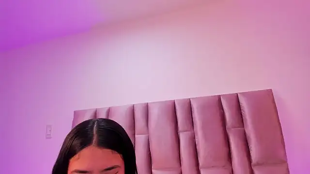 Snapshot of NikyBrookss chatting on March 18, 2026, 12:19 pm NikyBrookss online show from March 18, 2026, 12:19 pm