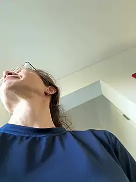 AnnikaRose online show from March 6, 2025, 11:36 am