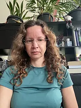 AnnikaRose online show from February 24, 2026, 7:06 am