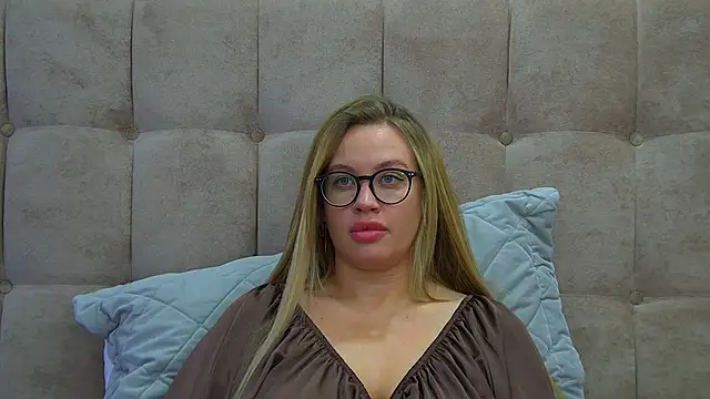 MariaNeumann online show from February 18, 2025, 9:32 am