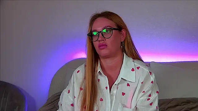 MariaNeumann online show from March 5, 2025, 7:16 am