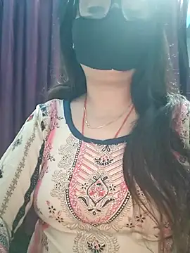 Aishwaryaa 69 online show from November 19, 2025, 8:25 am