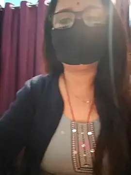 Aishwaryaa 69 online show from November 25, 2025, 4:29 pm