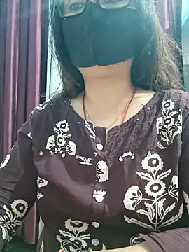 Aishwaryaa 69 online show from December 5, 2025, 7:39 am