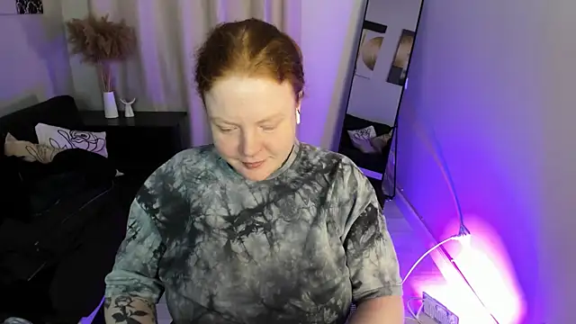 Cassie xKiss online show from April 14, 2026, 5:24 am