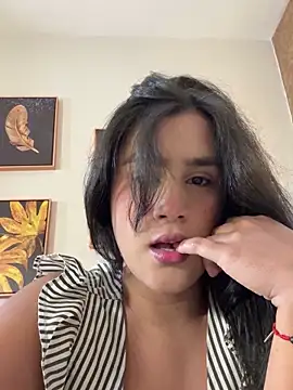 Snapshot of bonniekim_ chatting on September 21, 2025, 4:19 pm bonniekim online show from September 21, 2025, 4:19 pm