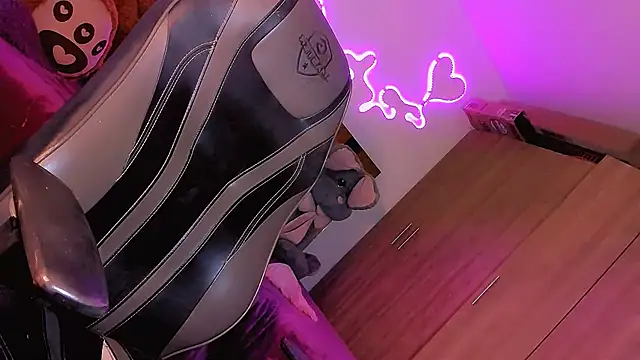 Snapshot of Vianca_Chanel chatting on December 18, 2024, 8:20 am Vianca Chanel online show from December 18, 2024, 8:20 am