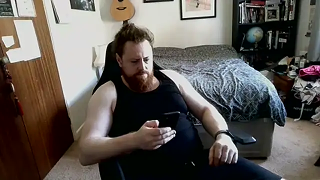 Snapshot of Hairy_Guy30 chatting on June 26, 2026, 2:54 pm Hairy Guy30 online show from June 26, 2026, 2:54 pm