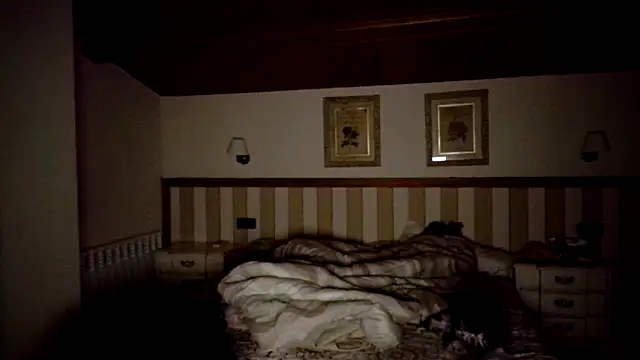 Rogerpere online show from December 19, 2025, 11:45 pm