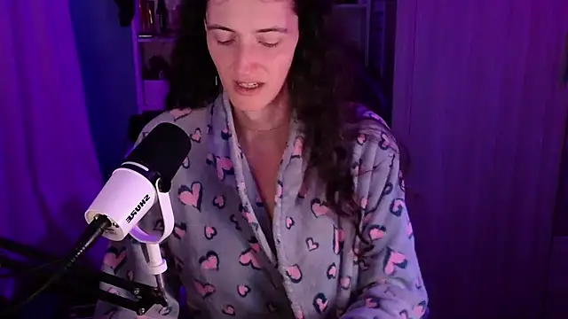 Snapshot of MemiKouki chatting on November 30, 2025, 5:28 pm MemiKouki online show from November 30, 2025, 5:28 pm