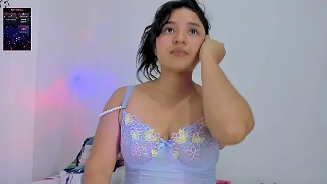 ayheleensexygirl1 online show from November 4, 2025, 7:24 pm