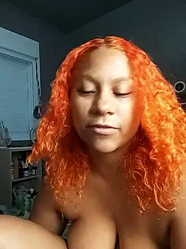 MaryAlbuquerque online show from January 13, 2026, 2:50 am