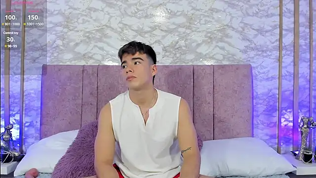Snapshot of its_liam18 chatting on January 18, 2025, 1:08 am its liam18 online show from January 18, 2025, 1:08 am