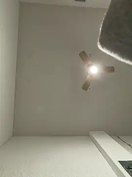 Snapshot of Jose_rz chatting on December 18, 2025, 4:35 pm Jose rz online show from December 18, 2025, 4:35 pm