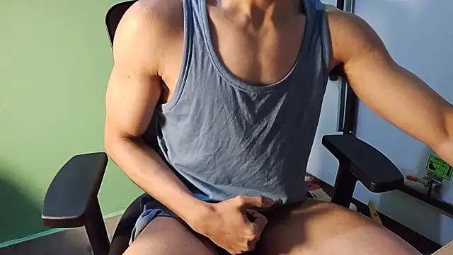 hot asian boy online show from February 21, 2025, 8:18 am