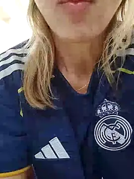 Snapshot of melissa_35_ chatting on October 6, 2025, 1:19 pm melissa 35 online show from October 6, 2025, 1:19 pm