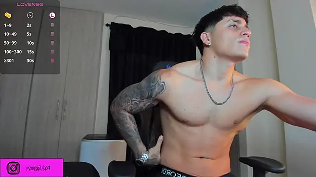 Snapshot of _joansoto chatting on March 21, 2025, 1:12 pm  joansoto online show from March 21, 2025, 1:12 pm