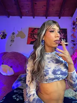 Snapshot of Alexa_Chanell_Oficial chatting on October 31, 2025, 2:23 am Alexa Chanell Oficial online show from October 31, 2025, 2:23 am