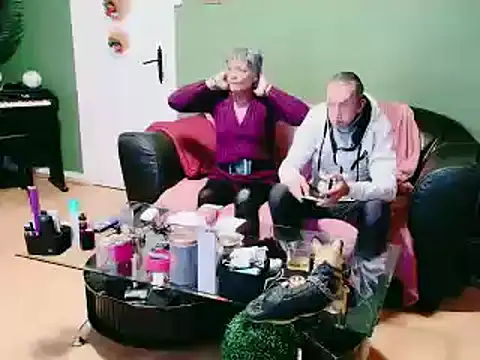 Snapshot of Anjela30 chatting on December 19, 2024, 1:07 pm Anjela30 online show from December 19, 2024, 1:07 pm