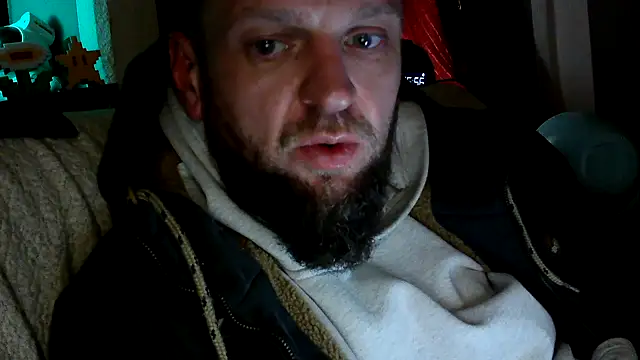 donhulio482 online show from March 7, 2025, 4:57 am