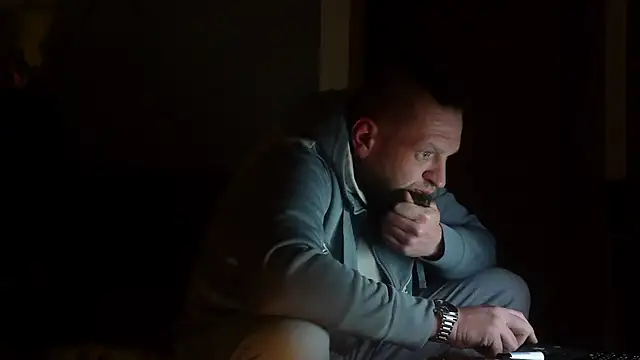 donhulio482 online show from March 5, 2026, 1:01 am